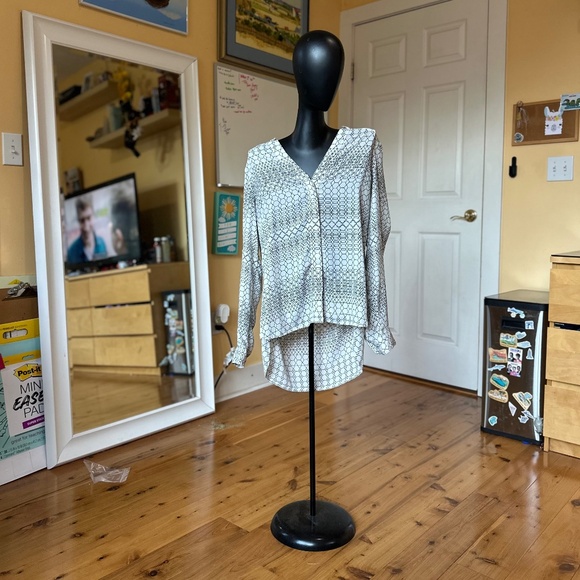 Banana Republic Aztec Tunic - Picture 1 of 9